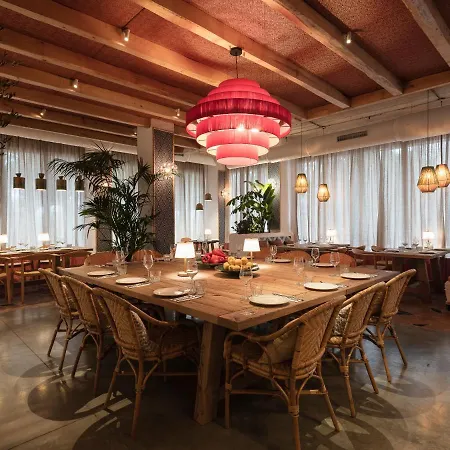 Hotel Hesperia 4*