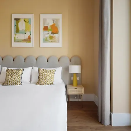 Numa Prestigio Aparthotel *