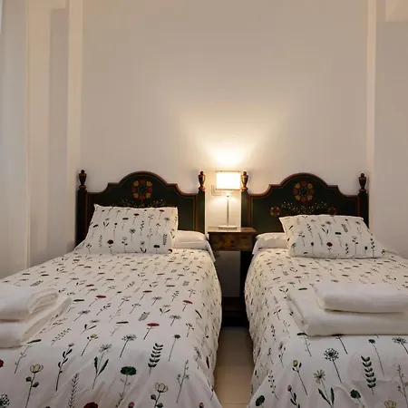 San Vicente Apartamento, 5 Pax, Centro Historico Apartment Seville