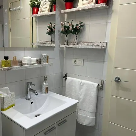 Apartamento Torre Alta Parking Gratis Apartment