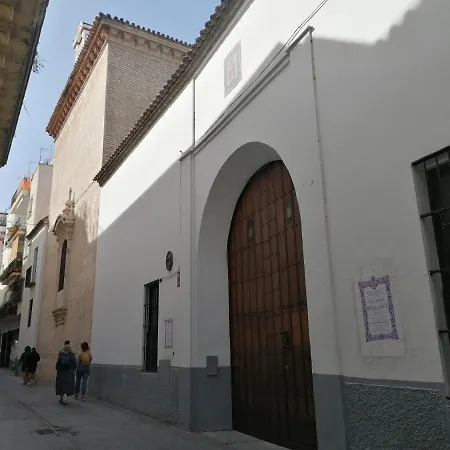 Casita Bustos Tavera *