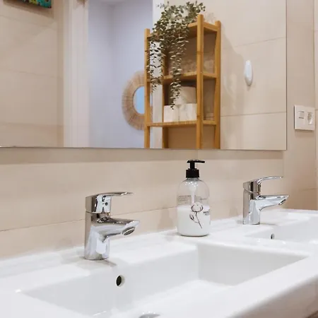 Apartmán Apartamento Estelar Con Piscina Y Garaje Nervion Sevilla