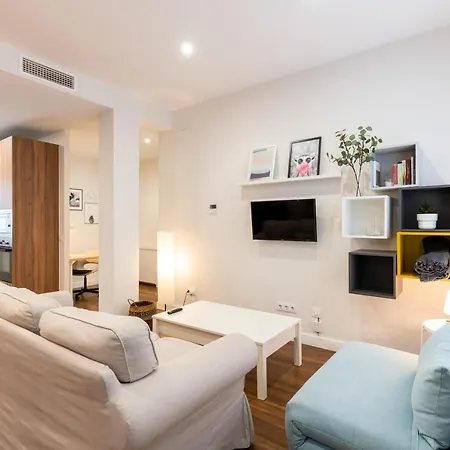 Lj Triana Amplio Nomadas Digital Apartment Seville