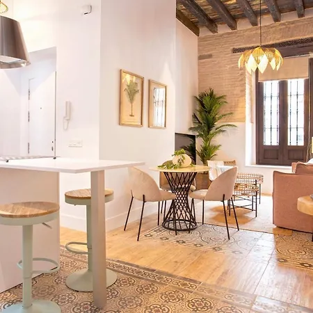 Genteel Santas Patronas Apartamento Sevilla