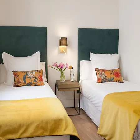 Isg Cedaceros Apartment *