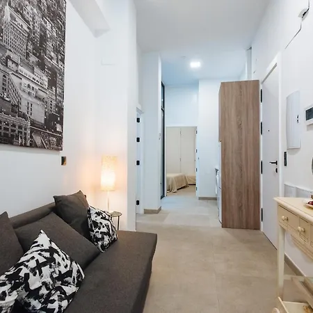 Céntrico En La Calle Cruz Verde, 10 Apartamento *