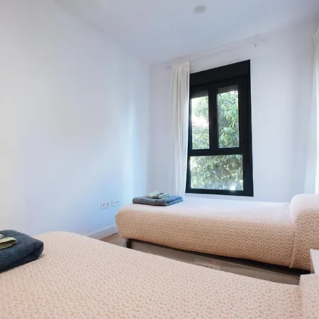Apartamento Estelar Con Piscina Y Garaje Nervion Apartment Seville