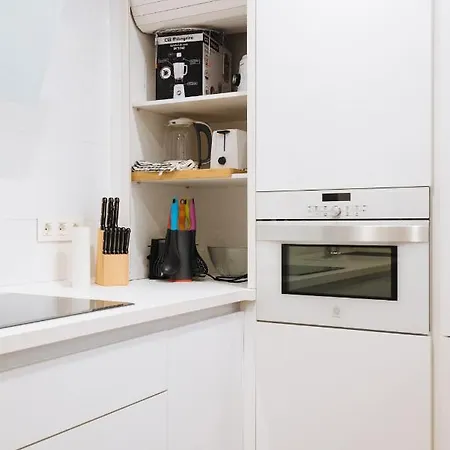 Apartamento Estelar Con Piscina Y Garaje Nervion *
