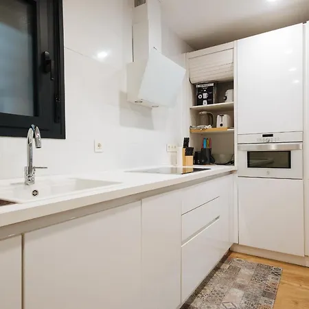 Apartamento Estelar Con Piscina Y Garaje Nervion Apartment *