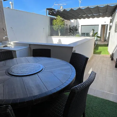 Elegant Duplex 3 Master Bedrooms And Private Apartment *