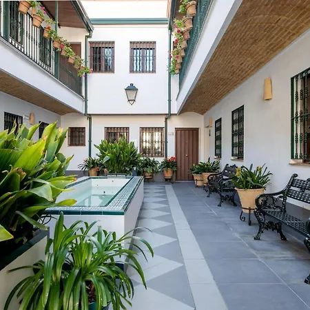 Triana Boutique By Hommyhome Apartment *