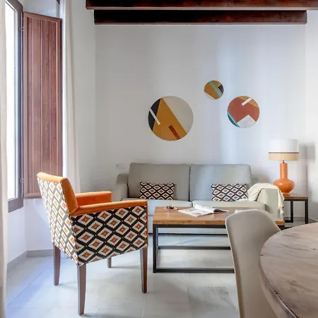 Triana Boutique By Hommyhome *