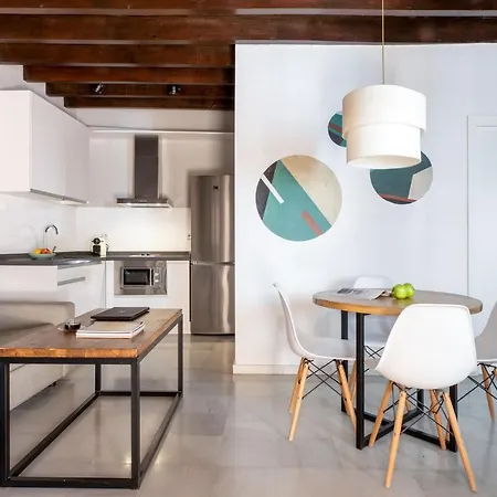 Triana Boutique By Hommyhome Διαμέρισμα *