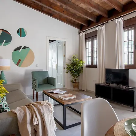Triana Boutique By Hommyhome * Seville