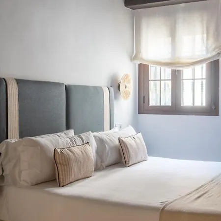 Triana Boutique By Hommyhome