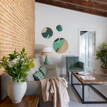 Triana Boutique By Hommyhome *