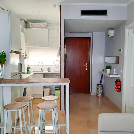 Torre Triana, Parking Free Gratis! Apartment *