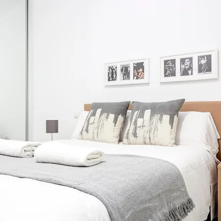 Apartment Ruiz Gijon Elegante Y Moderno En La Mas Autentica Seville
