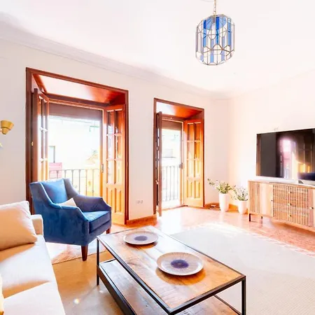 Aoa Gardens Family House Apartment Seville