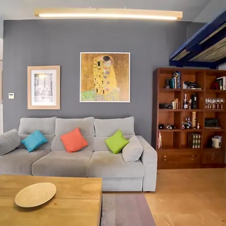 Apartment Peace, Pool & Parking At Centre Seville