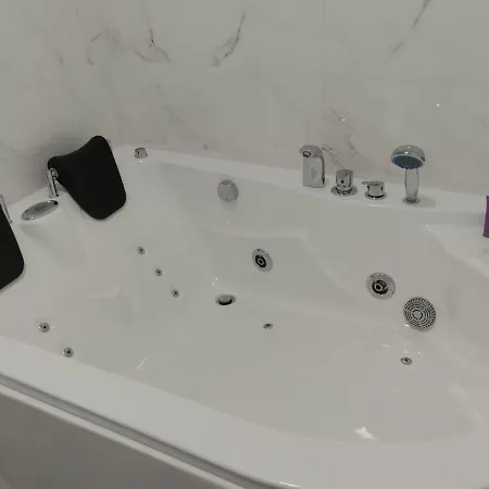 Mini Estudio Jacuzzi Doble 