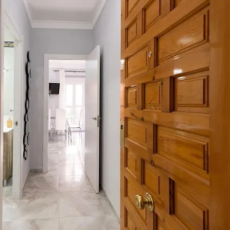 Apartamento Centro - Zona Arenal Apartment *