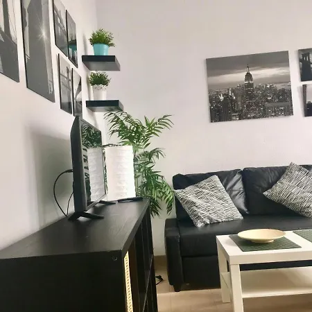 Apartamento Alfonso Xii * Seville