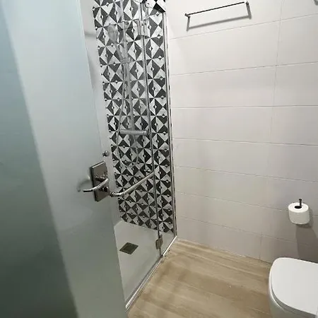 180 Luxury Redes Seville