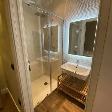 Luxury Downtown Apartman *