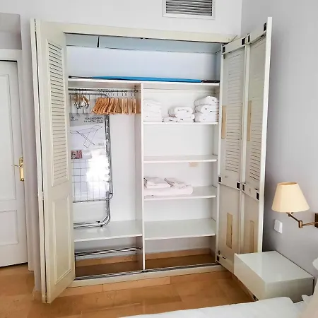 Apartment Torre Triana, Parking Free Gratis! *