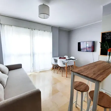 Torre Triana, Parking Free Gratis! Apartment