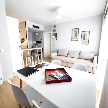 Apartment Torre Triana, Parking Free Gratis! Seville