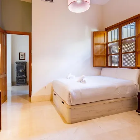 Apartment Large And Practic - 3bd 2bth- Arenal Seville