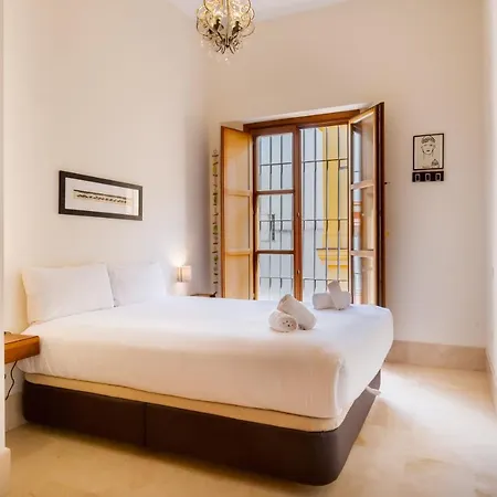 Large And Practic - 3bd 2bth- Arenal Seville