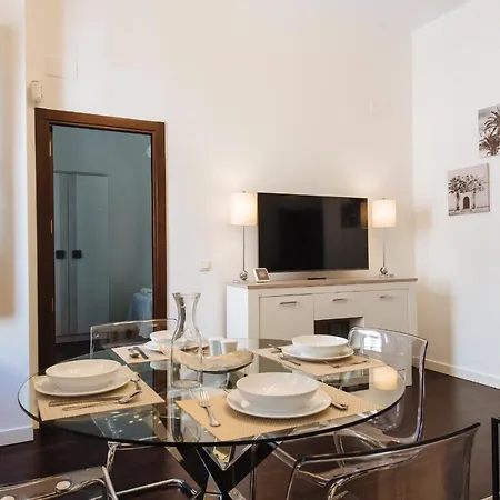 Puerta Real - Free Parking Apartment Seville