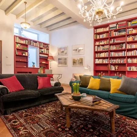 Vakantiehuis Exclusiva Casa En El Centro Historico De Sevilla