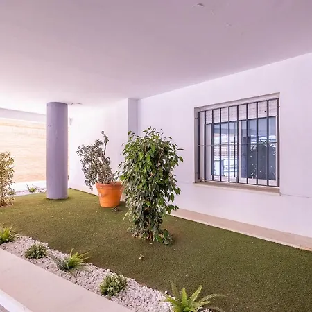 Sapphire Luxury - Parking Gratis Seville
