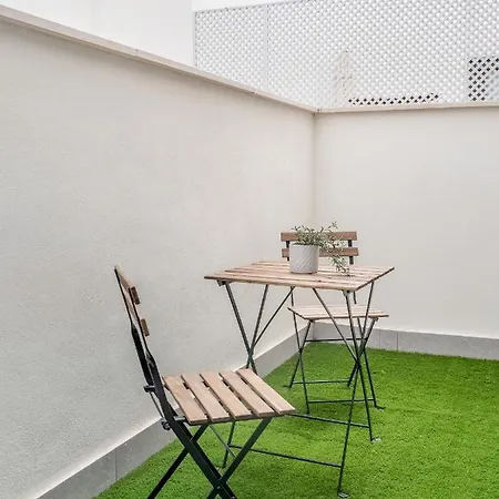 Modern With Swimming Pool- 2bd 2bth- Triana Appartamento *