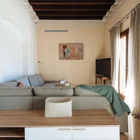 펜션 Rabadan Brand New Amazing House With Terrace Parking *