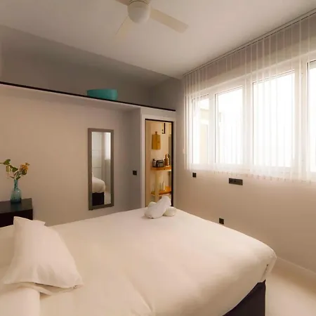 Modern In Centre Apartment Seville
