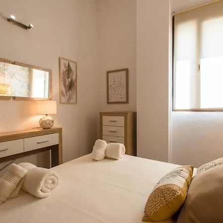 Puerta Real - Free Parking Apartment *