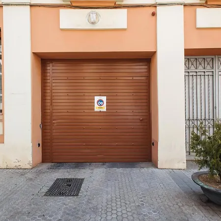Puerta Real - Free Parking