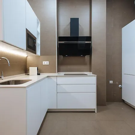 Puerta Real - Free Parking Apartment Seville