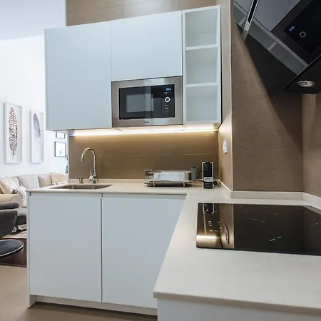 Puerta Real - Free Parking Apartment Seville