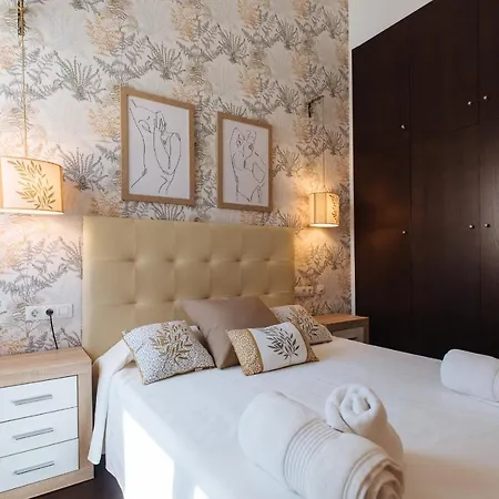 Puerta Real - Free Parking Apartment Seville