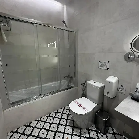 Hemd Puerta Real Boutique Pensionat *