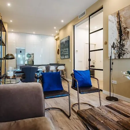 Selecta Patricio Saenz Apartment Seville