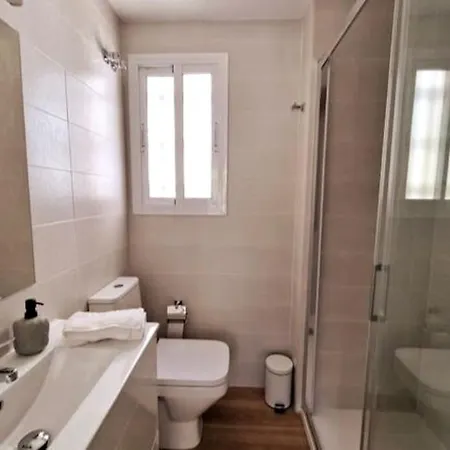 Apartamento Moderno Zona Nervion. Wifi/ac