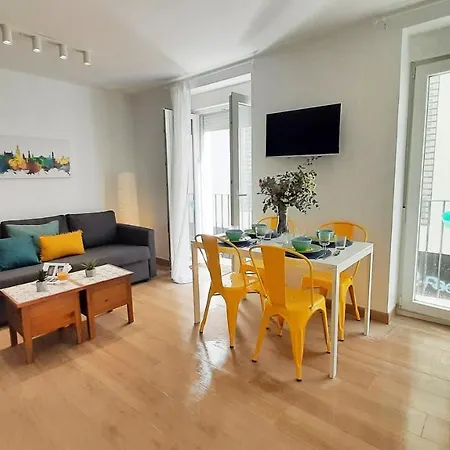 Apartment Lovely Center - Alameda Sunny Terrace