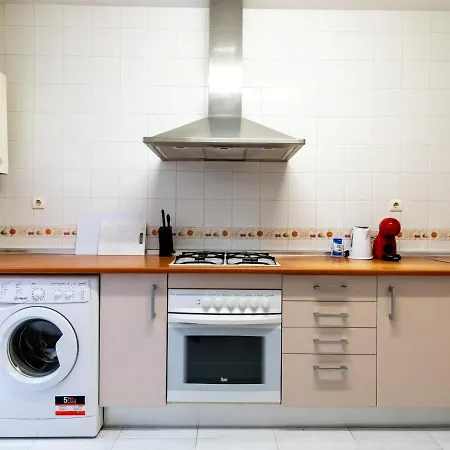 Holi-rent Antillano Campos Apartment Seville